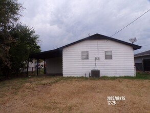 4804 NW Ozmun Ave in Lawton, OK - Building Photo - Building Photo