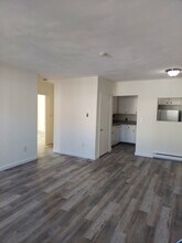 144 West St, Unit 2 in Quincy, MA - Building Photo - Building Photo