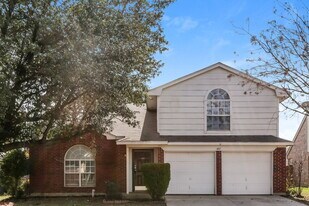 401 Meadow St in Saginaw, TX - Building Photo