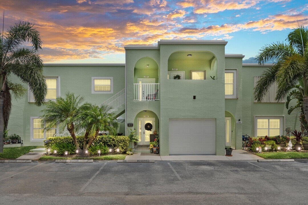 2186 SE Wild Meadow Cir in Port St. Lucie, FL - Building Photo
