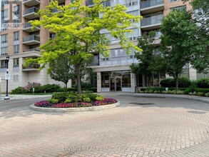 55-1555 Strathaven Dr in Mississauga, ON - Building Photo - Building Photo