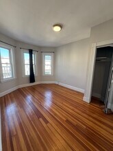 26 Taft St, Unit 3 in Boston, MA - Building Photo - Building Photo