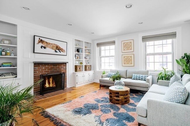 property at 9 Temple St