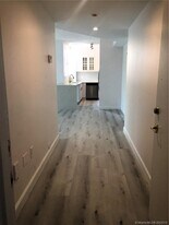 1824 Brickell Ave, Unit 2B in Miami, FL - Building Photo