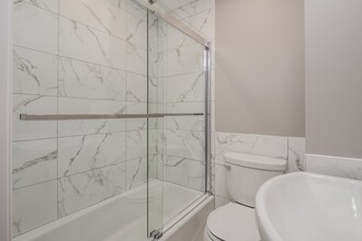 50 Columbus Ave, Unit 6 in Somerville, MA - Foto de edificio - Building Photo