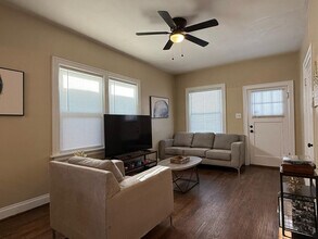 2207 McCausland Ave, Unit SI ID1472904P in St. Louis, MO - Foto de edificio - Building Photo