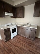 403 S Superior St in Albion, MI - Building Photo - Building Photo