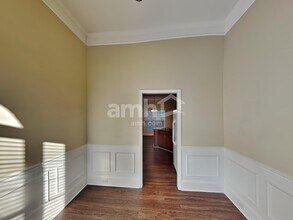 2404 Adelaide Dr in Thompson's Station, TN - Foto de edificio - Building Photo