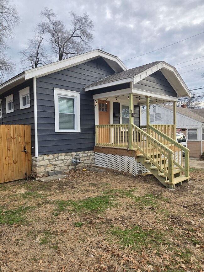 2106 E 59th St in Kansas City, MO - Building Photo - Building Photo