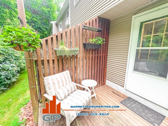 18 Valade Rd in Burlington, VT - Building Photo - Building Photo
