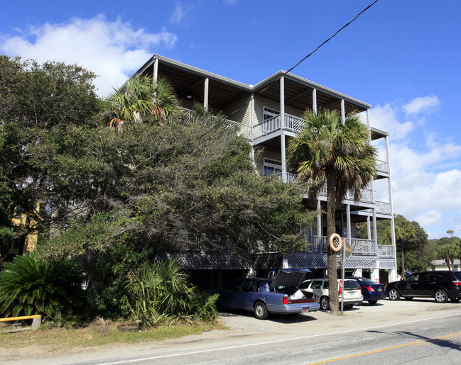 Beach Walker Villas in Charleston, SC - Building Photo - Building Photo