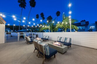 Laguna Gardens in Laguna Niguel, CA - Foto de edificio - Building Photo