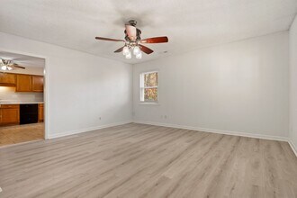 8 Pedder Ct in Durham, NC - Building Photo - Building Photo