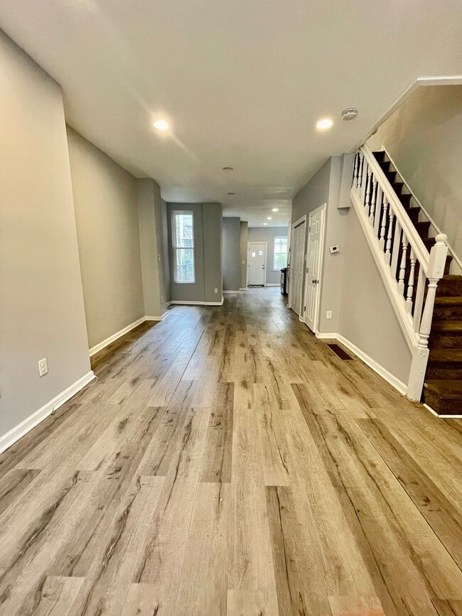 134 N Lindenwood St in Philadelphia, PA - Building Photo - Building Photo