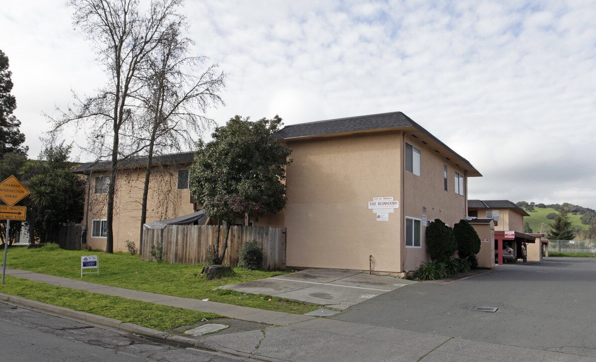 679 S Freeway Dr in Napa, CA - Building Photo