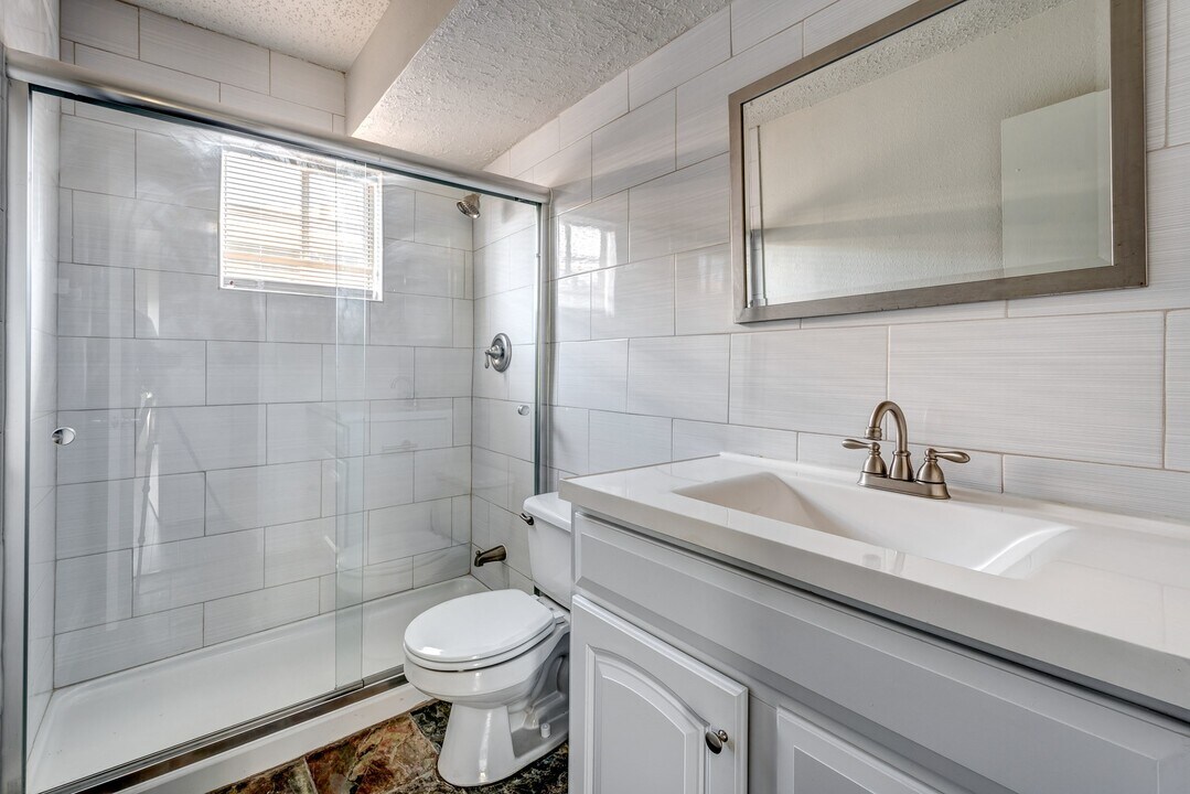 4321 Hazard St in Houston, TX - Building Photo