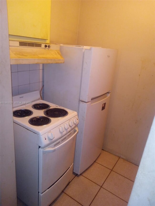 property at 1925 Harding St