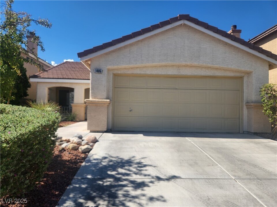 1405 Iron Springs Dr in Las Vegas, NV - Foto de edificio