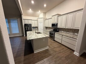 135 Bloomhill Pl in Magnolia, TX - Building Photo