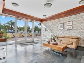 1625 Kennedy Cswy, Unit 705B in North Bay Village, FL - Building Photo - Building Photo