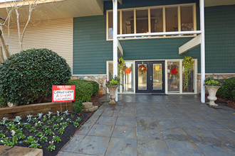 Richland Terrace Apartments in Columbia, SC - Foto de edificio - Building Photo