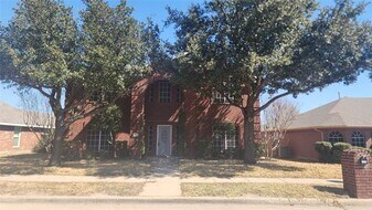 5400 Vineyard Ln in McKinney, TX - Building Photo