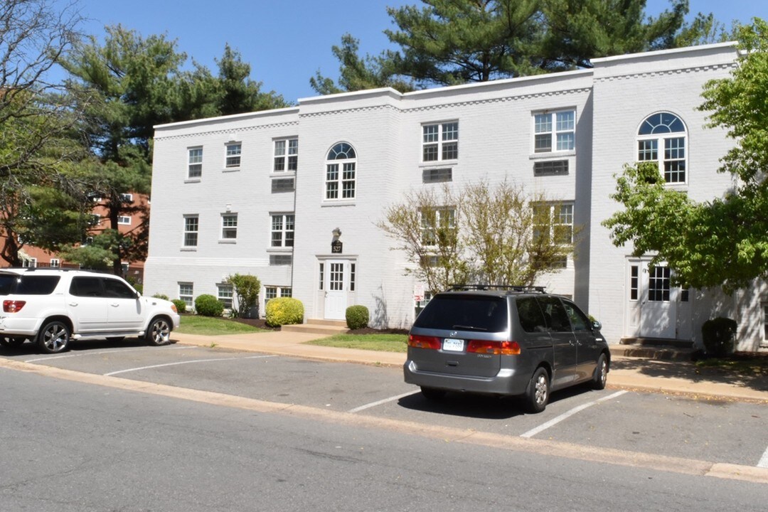 Parc Square II in Alexandria, VA - Building Photo