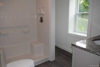 307 Titusville Rd in Poughkeepsie, NY - Building Photo - Building Photo