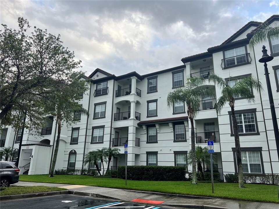 4114 Breakview Dr in Orlando, FL - Building Photo