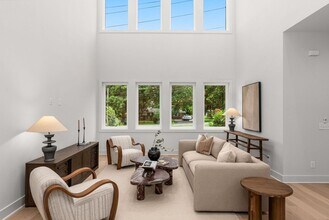 2305 Eastland Ave in Nashville, TN - Building Photo - Building Photo