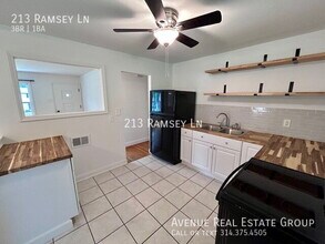 213 Ramsey Ln in Ballwin, MO - Building Photo - Building Photo
