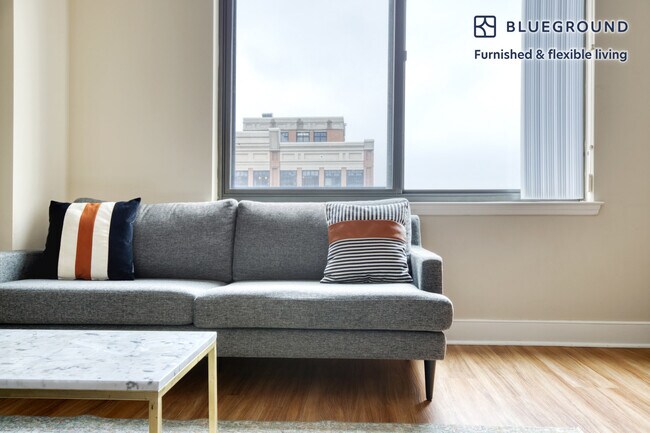 425 L St NW-Unit -FL13-ID52 in Washington, DC - Building Photo - Building Photo