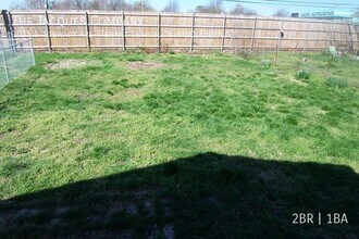 1035 S Stewart Ave in Springfield, MO - Building Photo - Building Photo