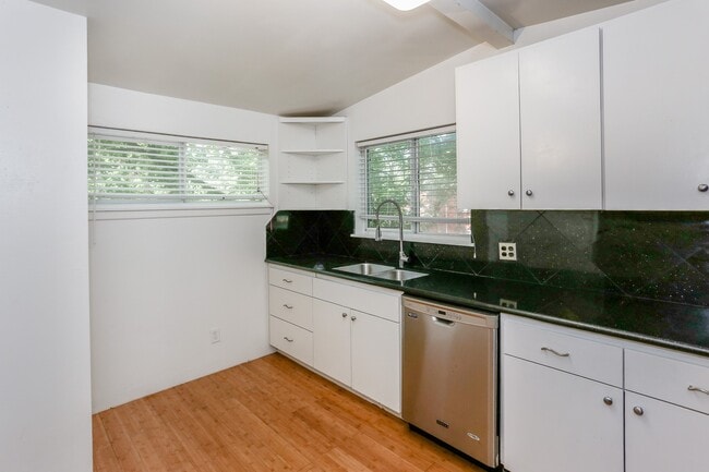 property at 2502 Driscoll St