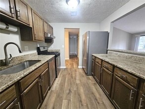 400 Sheringham Ct in Roswell, GA - Building Photo - Building Photo