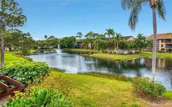 5652 Ashton Lake Dr in Sarasota, FL - Building Photo - Building Photo