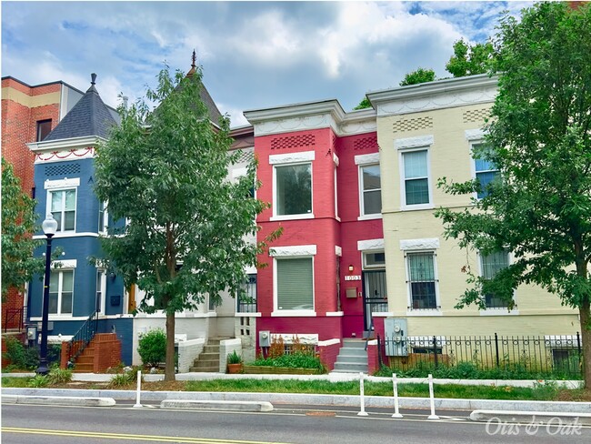 property at 1003 Florida Ave NE