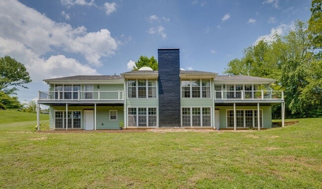 property at 1314 Woodland Ave
