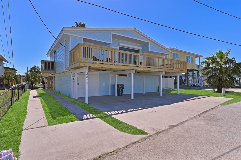 3822 Concho Key in Galveston, TX - Building Photo