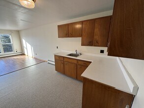 162 McSweeney Ave in Moncton, NB - Building Photo - Building Photo