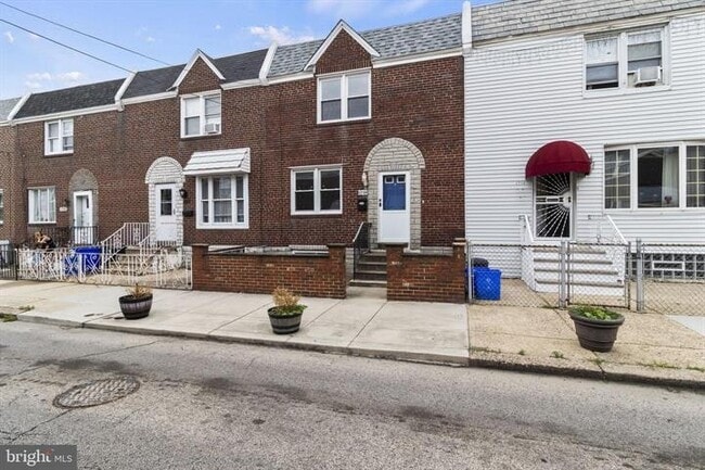 property at 1718 S Dover St