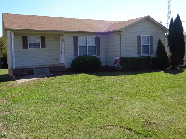 Charming 2-Bedroom Home with Spacious Layout in Oak Grove, KY - Must See!