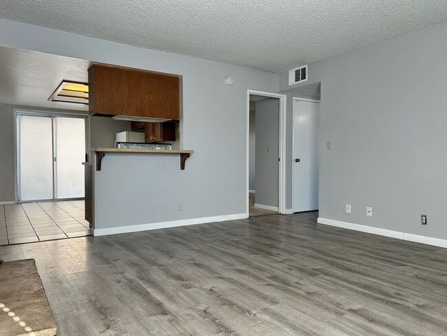 933 W Atkins Ave in Ridgecrest, CA - Building Photo - Building Photo