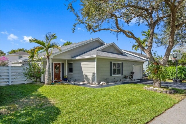 15006 SW 141st Ct in Miami, FL - Building Photo - Building Photo