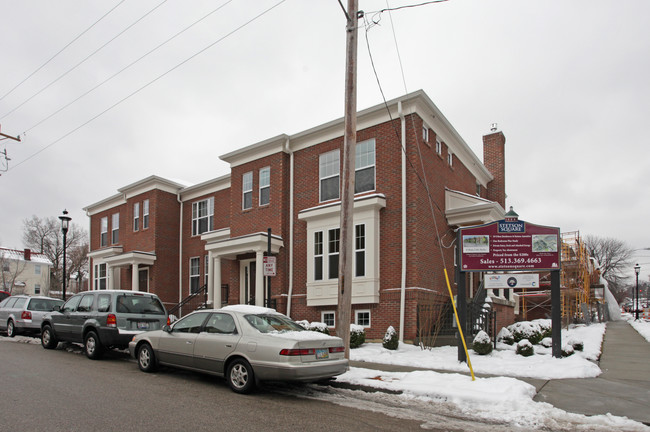 213 E Rochelle St in Cincinnati, OH - Foto de edificio - Building Photo