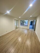 5855 Carlton Way in Los Angeles, CA - Building Photo - Building Photo