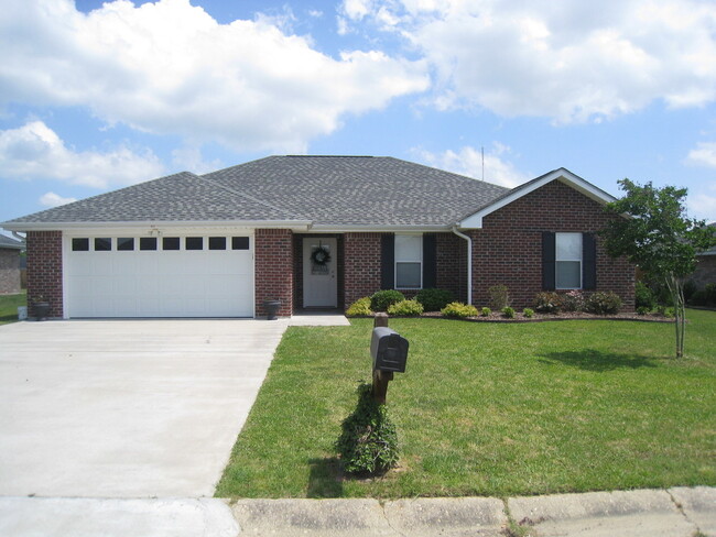property at 1810 Briarwood St
