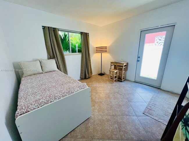 11400 NE 13th Ave in Miami, FL - Building Photo - Building Photo