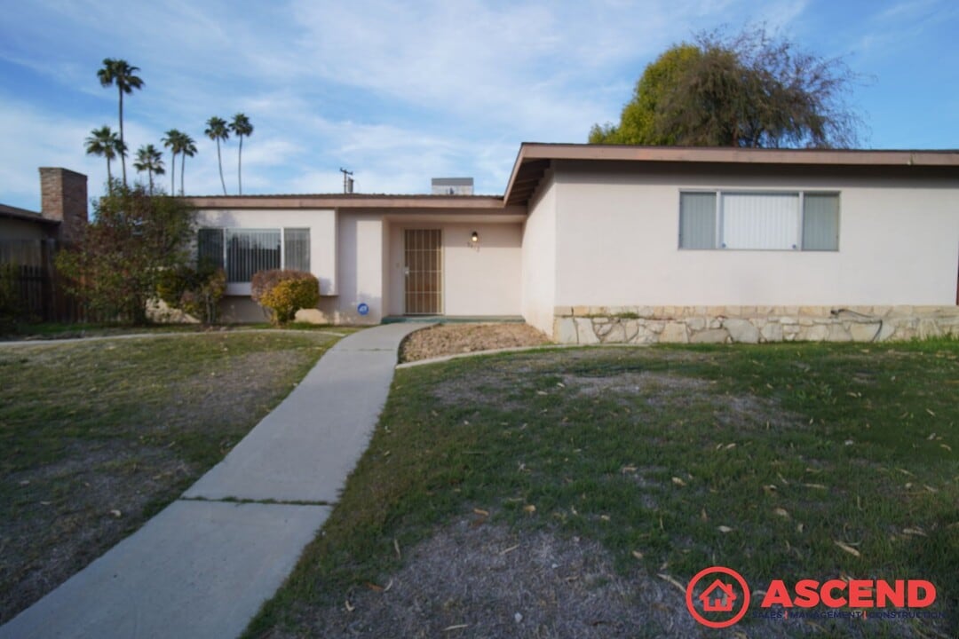3612 Candlewood Dr in Bakersfield, CA - Building Photo