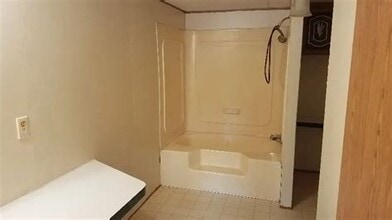 7262 Waterloo Wood Rd in Edmond, OK - Building Photo - Building Photo